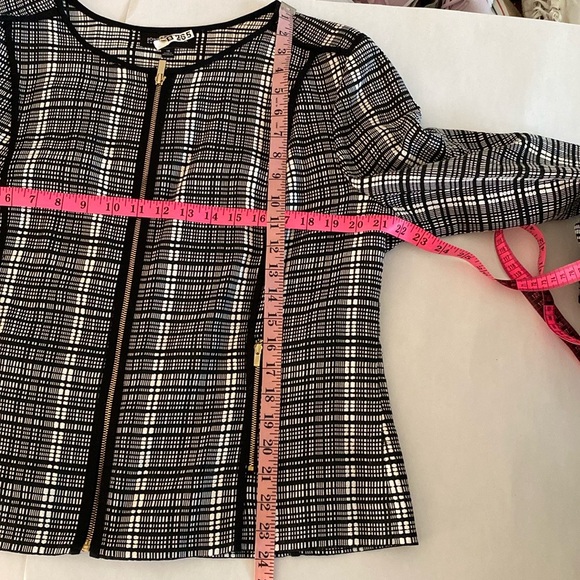 Jones New York Sz. 14 Black and White Blazer - Picture 4 of 5